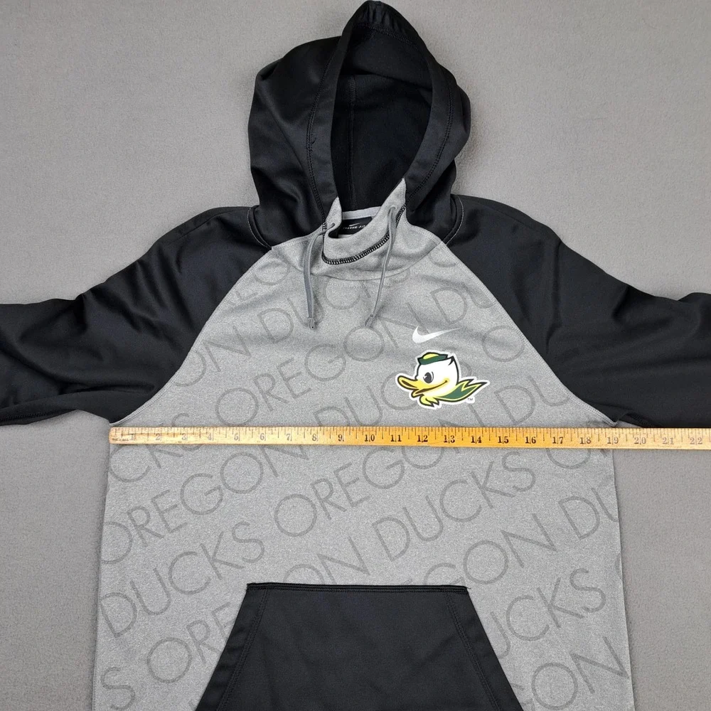 Nike Oregon Ducks Hoodie Men's‎ Small *Fits Medium* Therma-Fit Gray Black NCAA